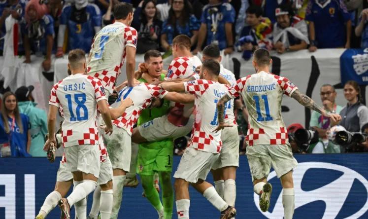 国际米兰三球击败罗马，佩里西奇破门得分