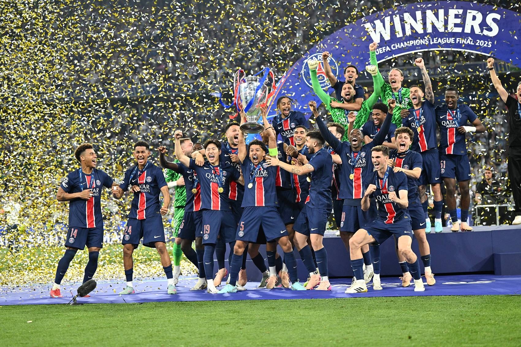 欧洲球队在亚洲大赛中取得巨大胜利