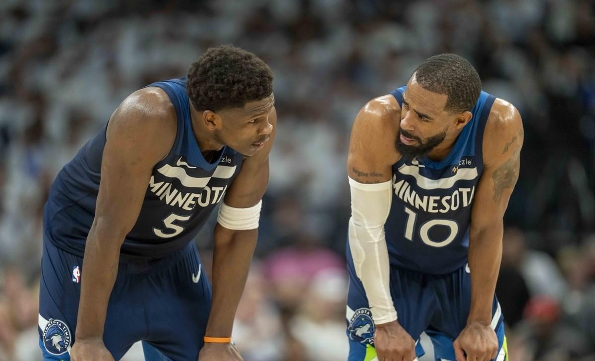 森林狼战胜骑士，四连胜达成