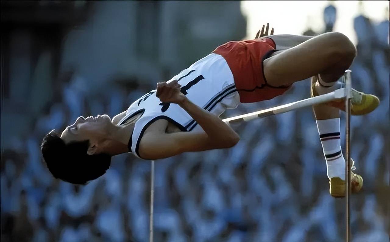 米兰体育竞技-顶尖运动员展现实力，争夺崭露头角